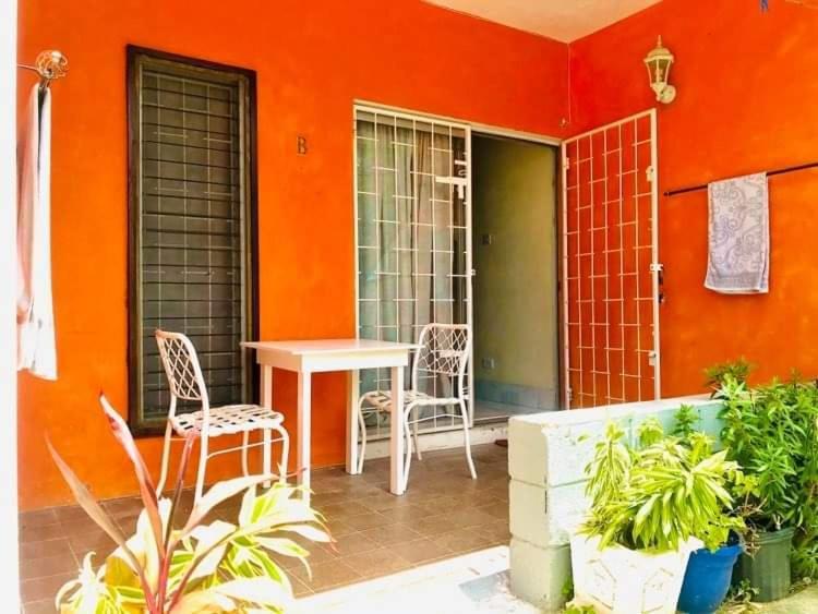ברידג'טאון Ocean View Apartments מראה חיצוני תמונה