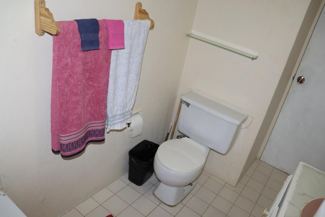 ברידג'טאון Ocean View Apartments מראה חיצוני תמונה
